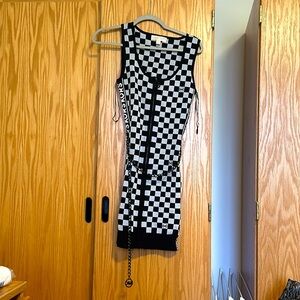 Michael Kors checkers knit dress with black chain belt